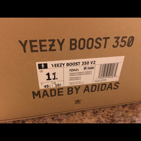 Yeezy 350 - Picture 8 of 9